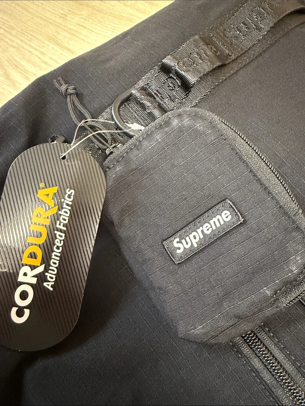 SUPREME LOGO TOTE BAG BLACK